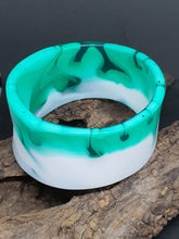 Load image into Gallery viewer, Medium Broadband Bangle - Green &amp; White
